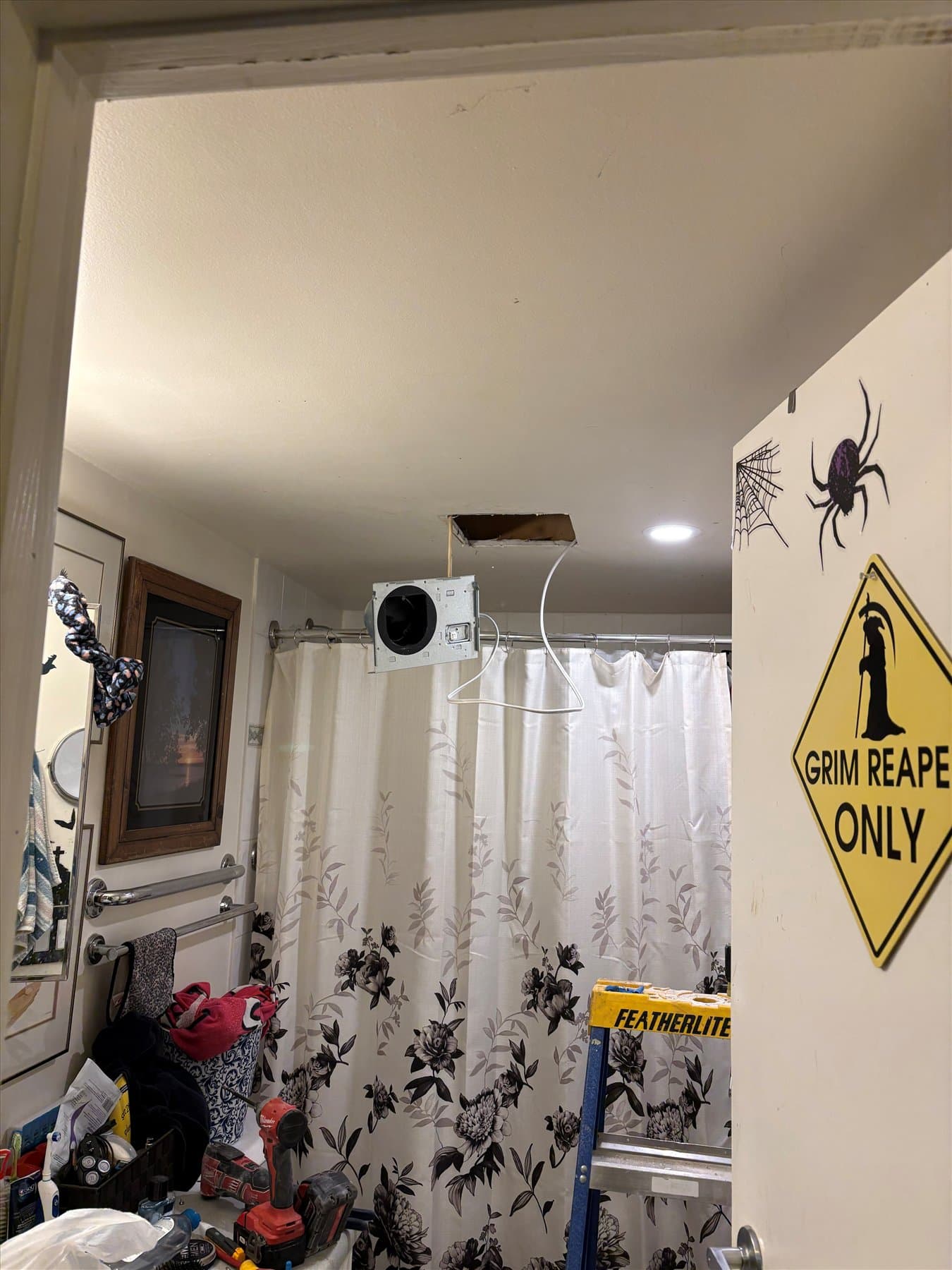 Marpole bathroom during the fan and lighting upgrade